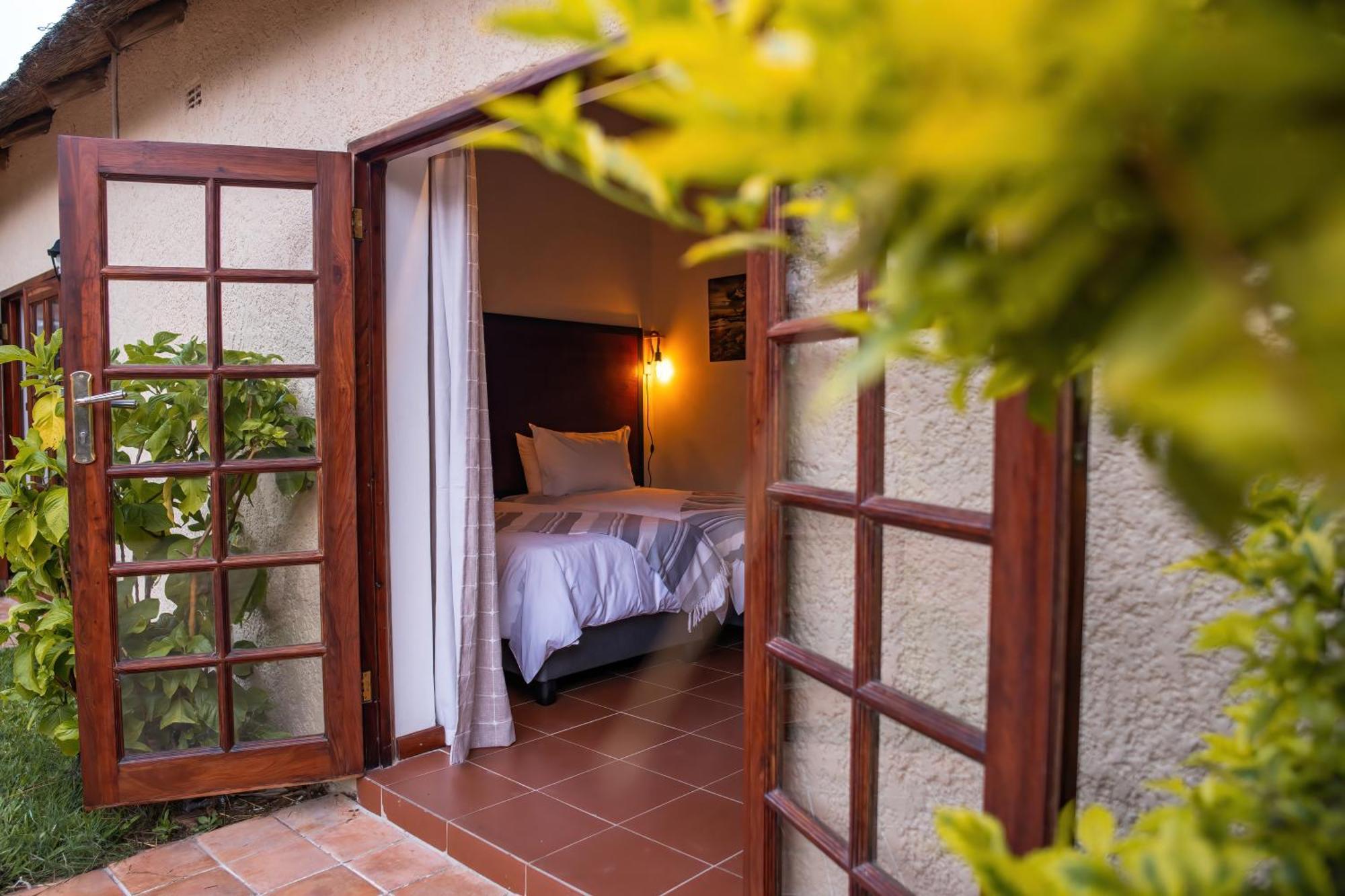 The Little Outlook Bed & Breakfast Victoria Falls Ngoại thất bức ảnh